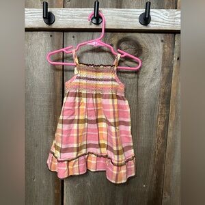 Old Navy Smocked Plaid Summer Dress in Pink Size 6-12 months